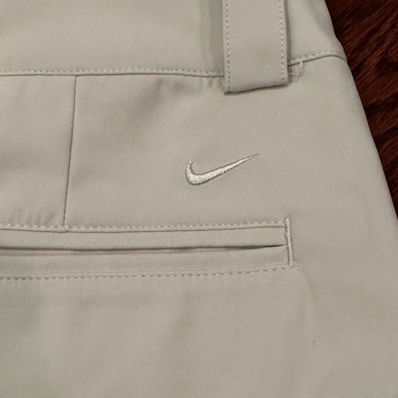 NWT - Nike Golf Tour Performance Women's Skort - Beige - Size 2 - Picture 6 of 9